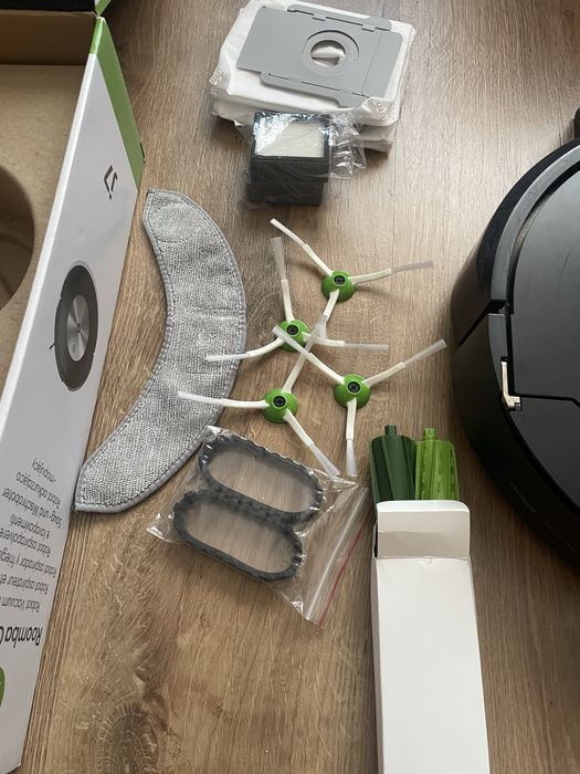 Irobot прохосмукачка с мокро почистване