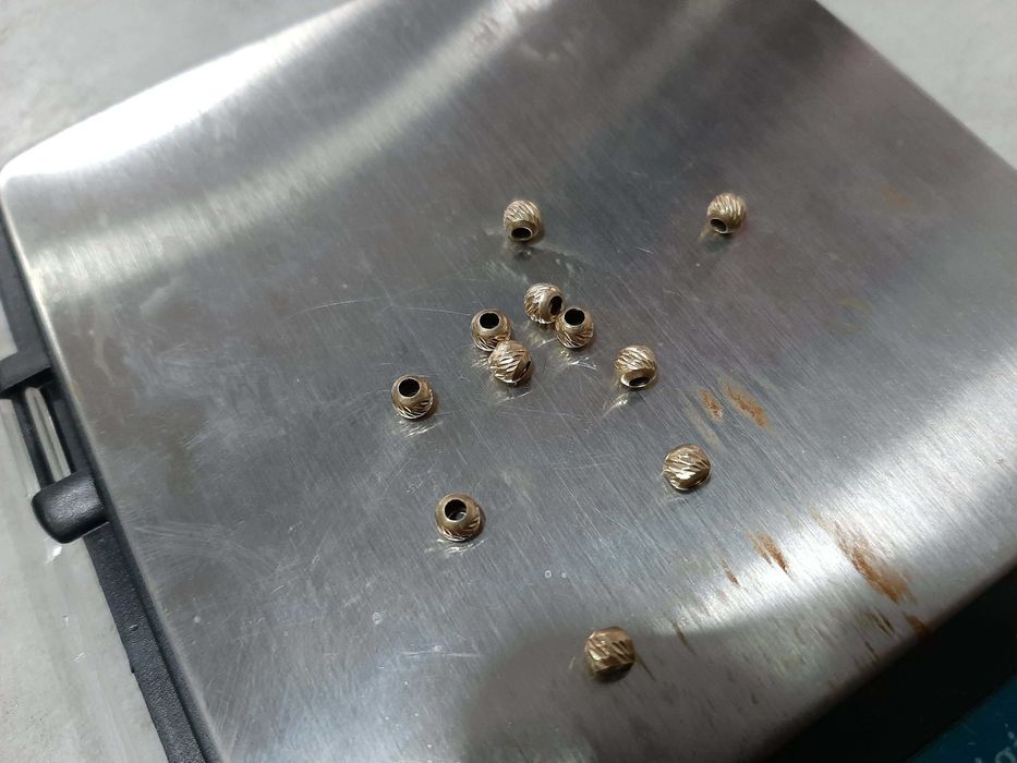 Златни Топчета от Гривна 585-14к