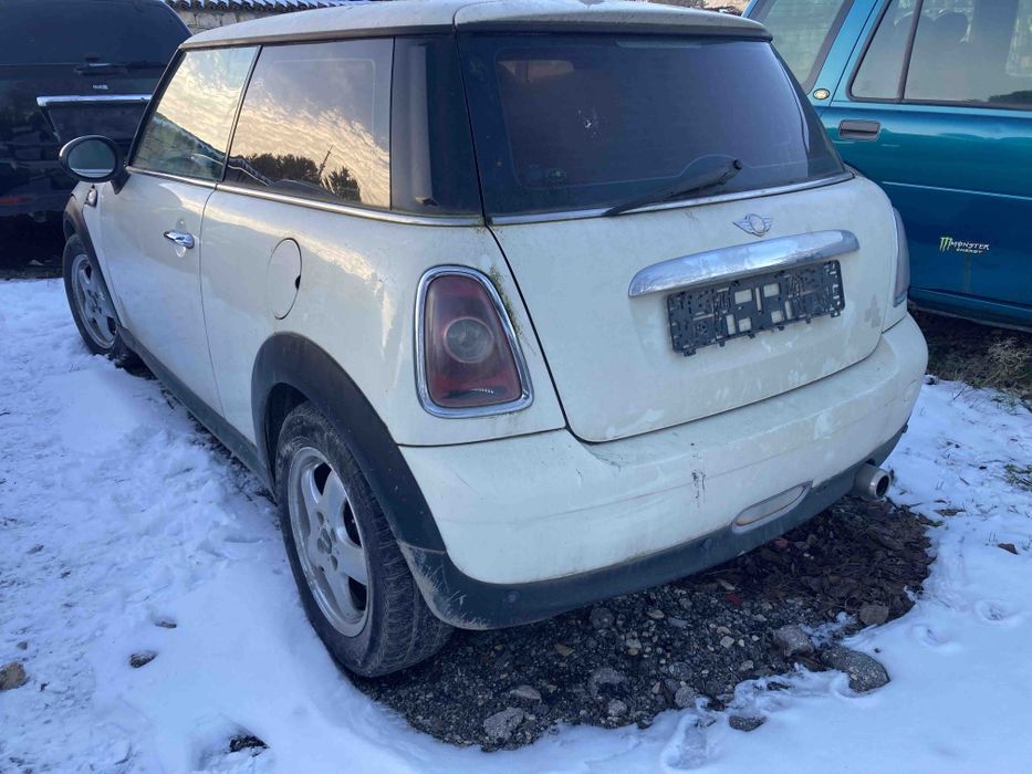 Продава се само на части Mini Cooper 1.4 2008год