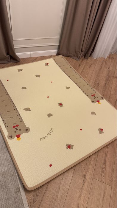 Коврик плотный. Хорошего качество