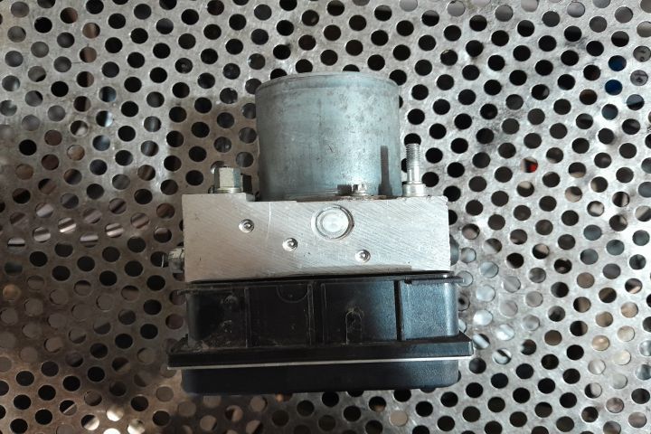 Pompa ABS 0265951191 /0265235622 /EH46437A0 Mazda CX-7 prima generati