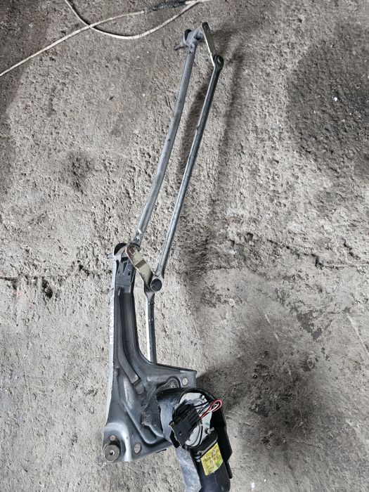 Ansamblu stergator parbriz volan pe stanga Renault Megane 1 2003