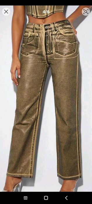 Уникален метален комплект дънки и бюстие