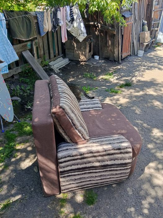Продам кресло хорошее