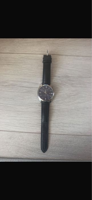 Продам часы ! в новом состояние
