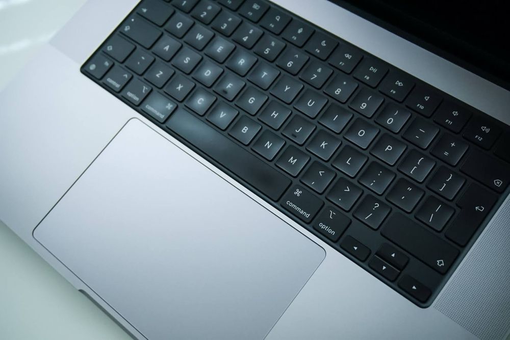 MacBook Pro M1 Pro 16GB