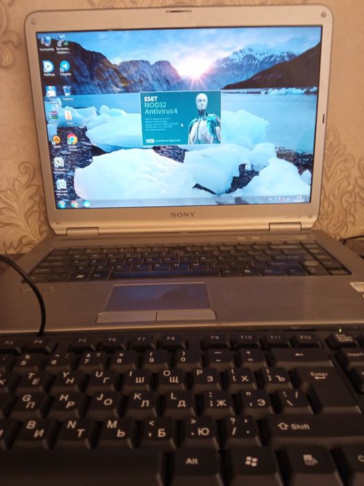 Noutbuk windows 7
