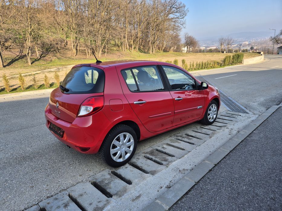Renault Clio 2011 1,2 benzina Euro 5 Impecabila!!!