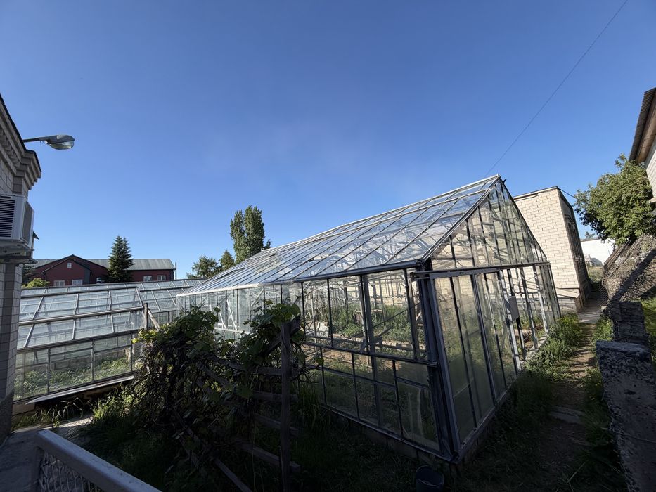 Продам теплицы, парники 150квадратов
