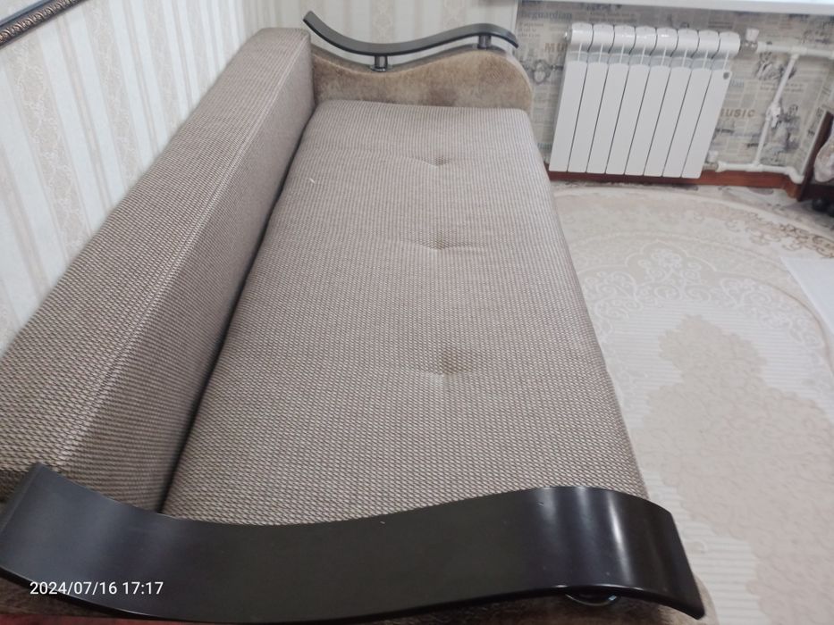 Продам диван - раскладной!