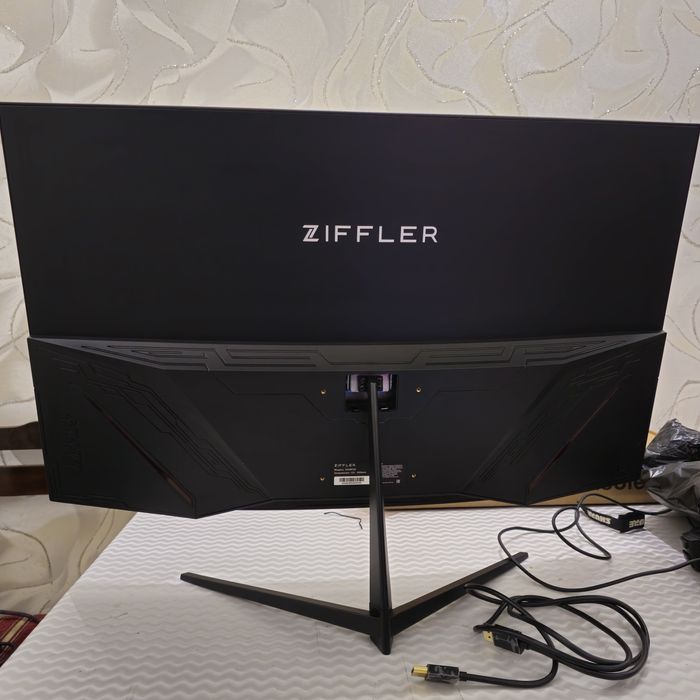 Продам монитор ZIFFLER 32 диагональ
