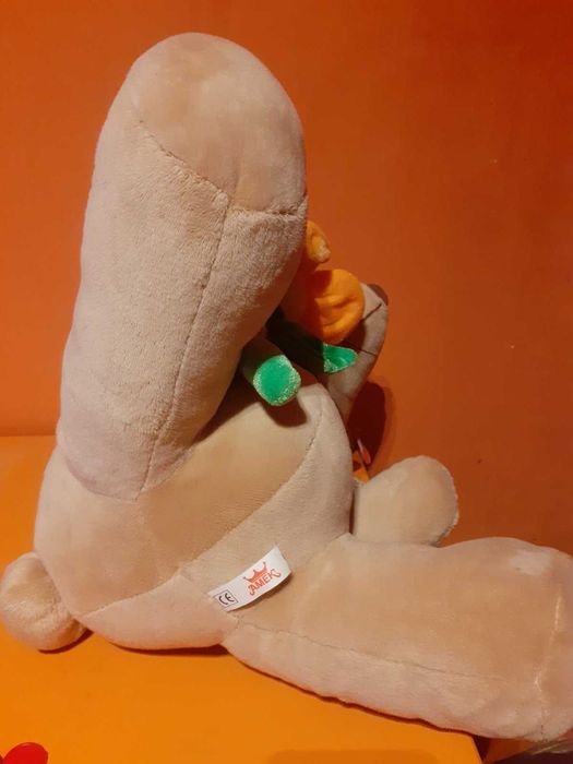 Плюшено мече  с китка маргаритка , ново 50 см