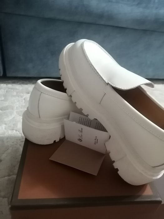 Продам лоферы женские!!!