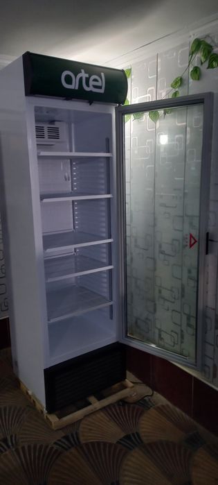 Витрина холодильник