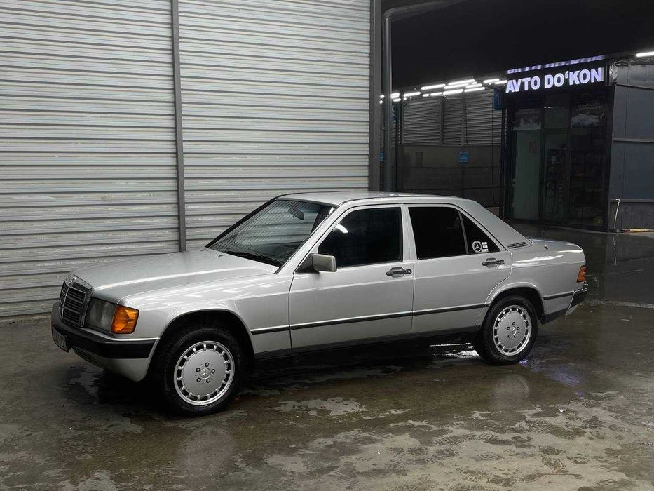 Mercedes 190E (W201)