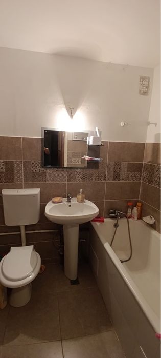 Vand apartament 3 camere  SECTOR 4 DIRECT PROPIETAR