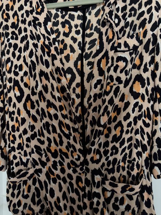Jacheta subtire animal print Bershka
