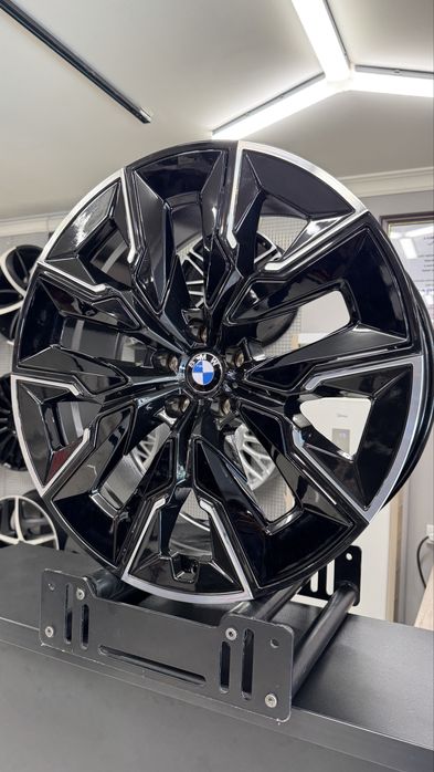 bmw i5 moshinasiga 21 diska