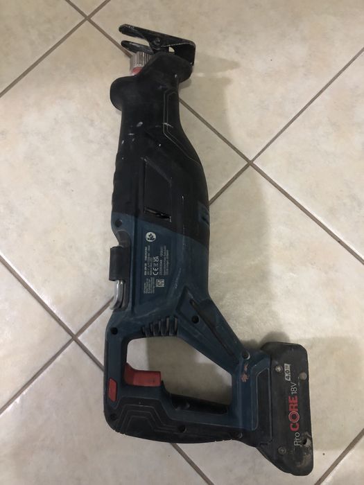 Fierastrau Sabie Bosch GSA 18v - 28 cu acumulator de 4ah Pro Core