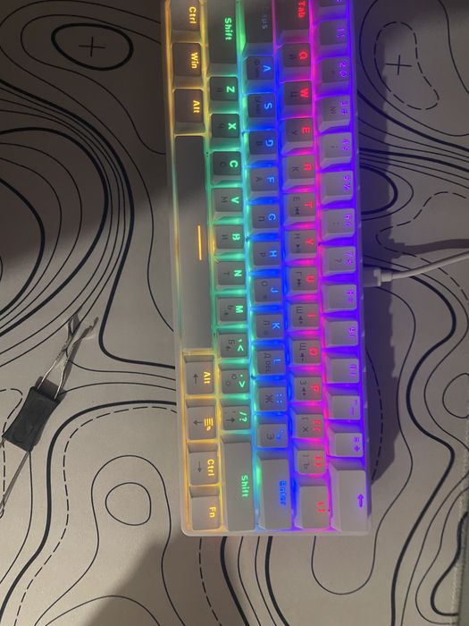 Продам клавиотуру