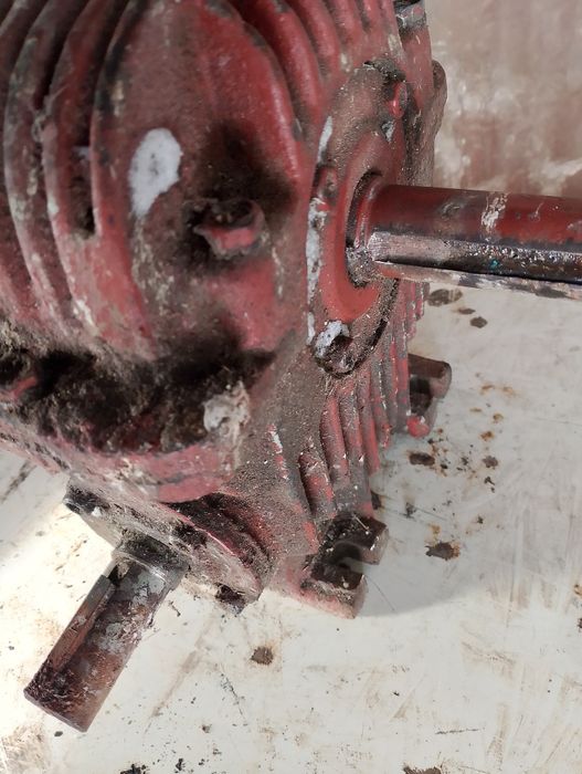 Продам редуктор рабочий