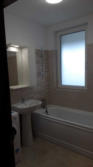 Inchirie garsoniera zona Lacul lui Binder cu loc de parcare