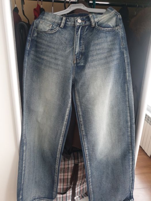 Джинсы женские, клёш