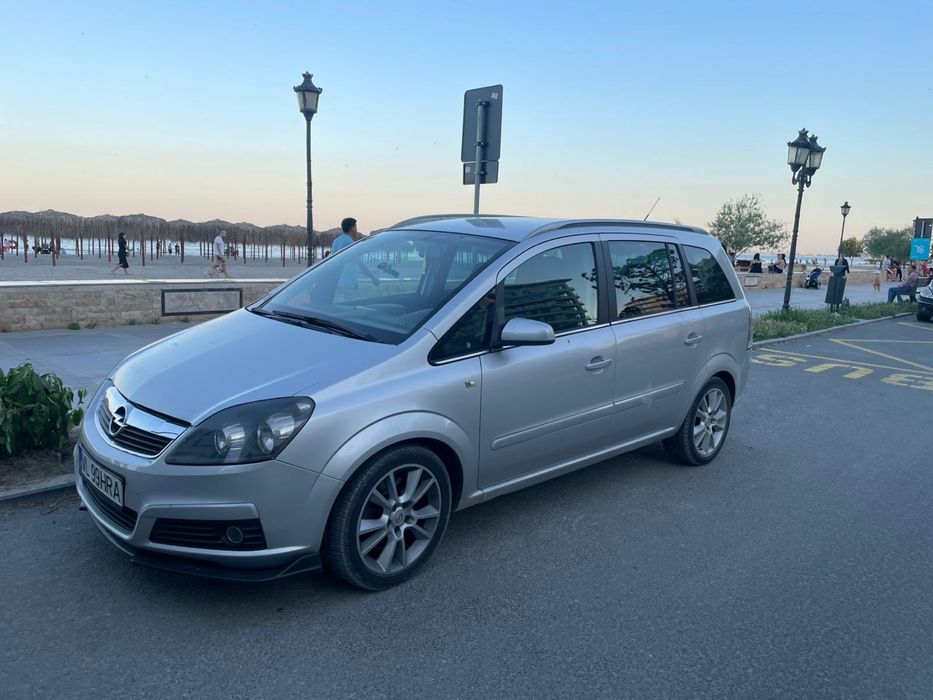 Vand urgent opel zafira