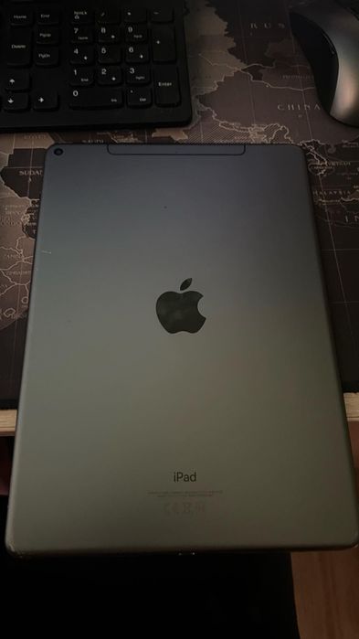 iPad Air generatia 3 256GB Cellular