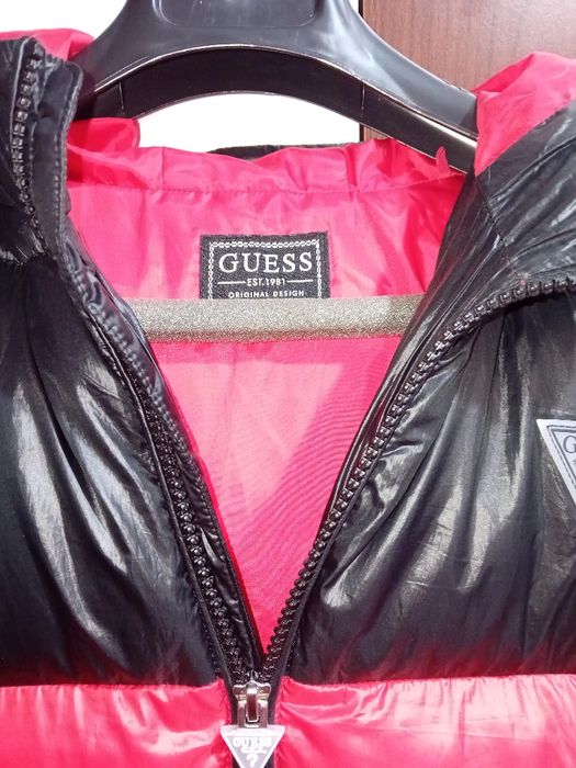 Geacă Guess puffer (mărimea S-M)