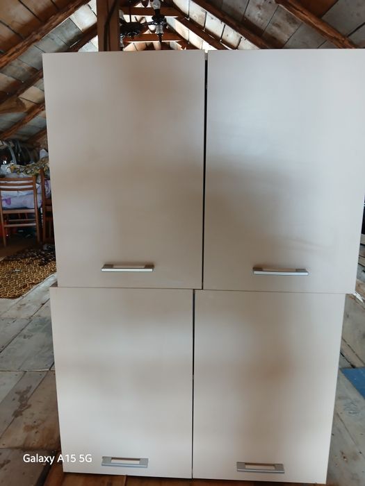 Corpuri suspendate bucătărie