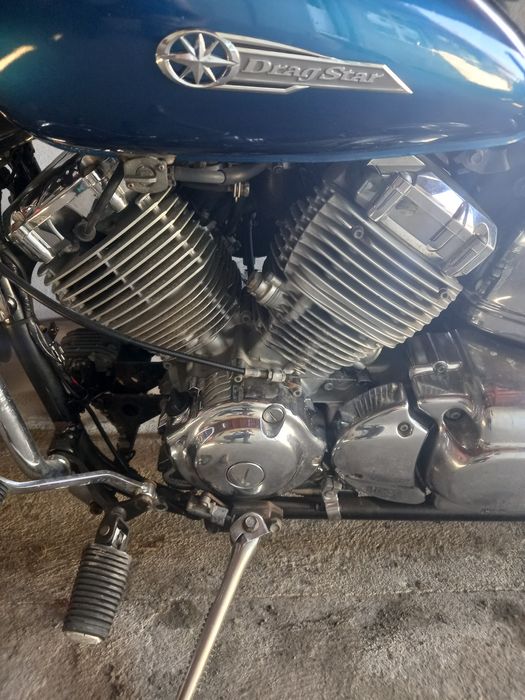 Yamaha dragstar 650cc  clasic  1999    înmatriculat acte la zi.