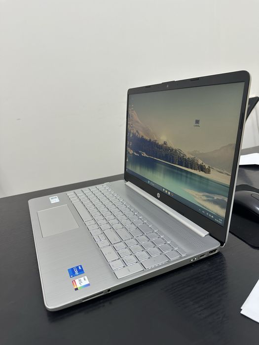 Noutbook HP Intel Core i5 xoli ishlatilmagan yangi  narxini kelishamiz