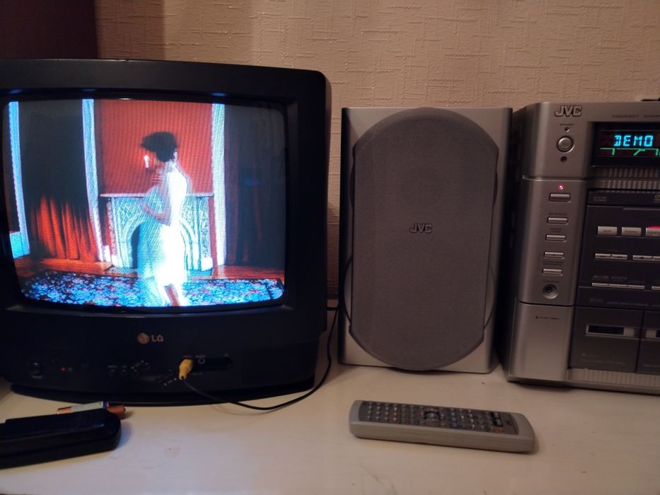 Музыкальный центр JVC