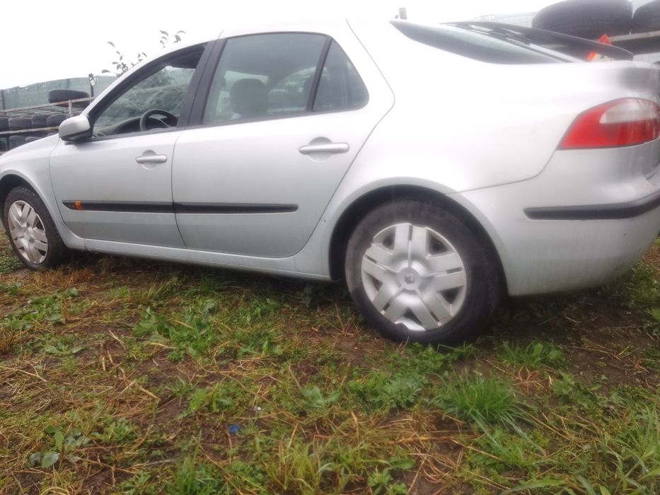 Dezmembrez Renault Laguna 2 1.9 D DCI Anul 2002