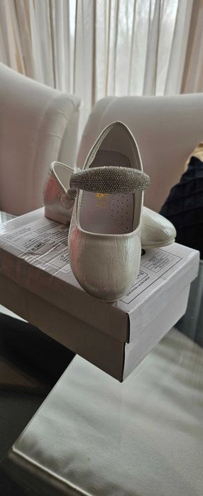 Детски обувки за повод