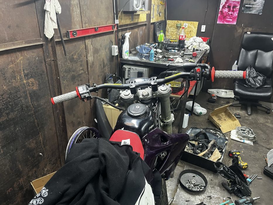 Продам suzuki sb250 (supermotard)