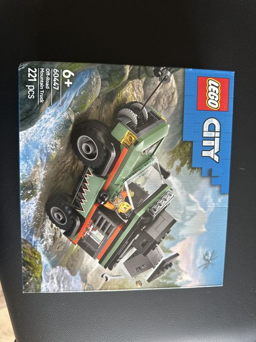 Lego city 6+ off-road mountain truck