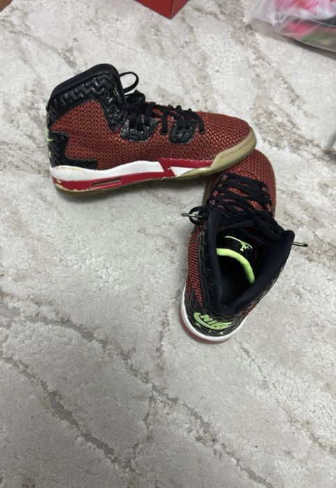 Adidasi Nike-jordan