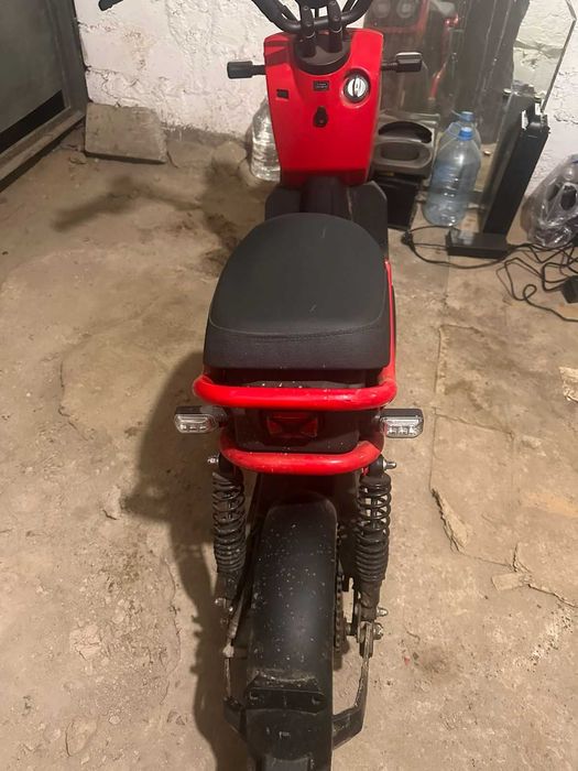 Электроскутер HONDA ZOOMER RED