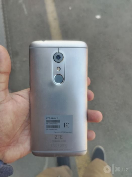 Смартфон ZTE Axon7 арзон дешево