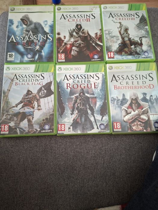 Vând colecție Assassins Creed + MW2+ alte jocuri,