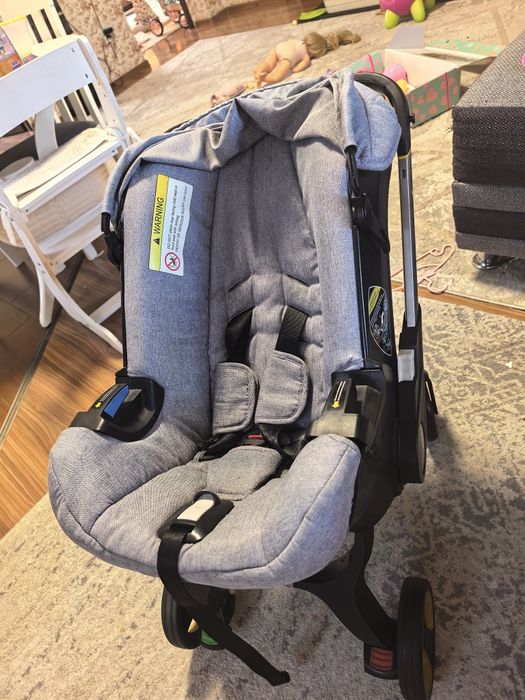 Коляска автолюлька