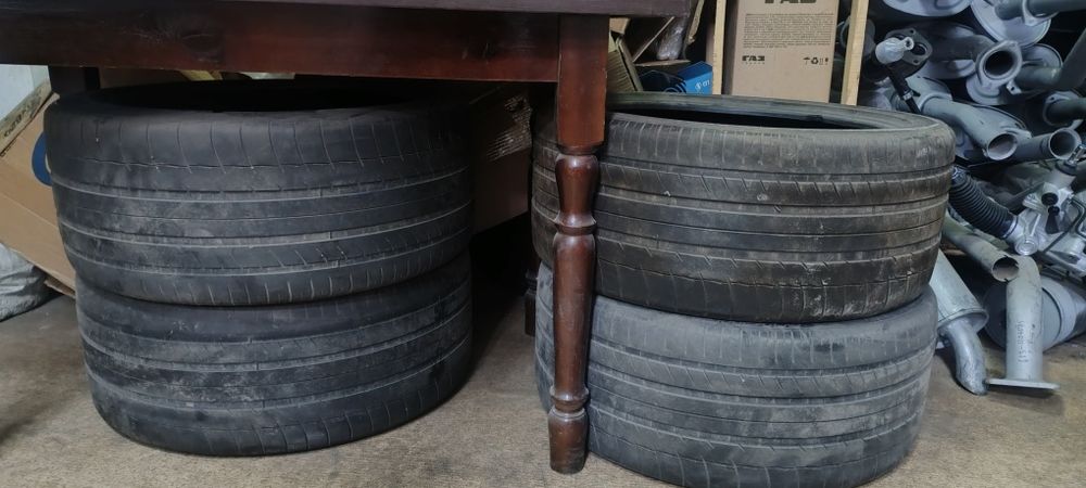 Летняя резина 295/35 R21