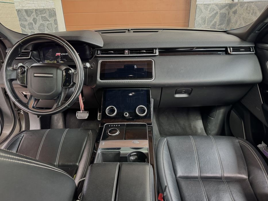 Range Rover Velar R-Dynamic