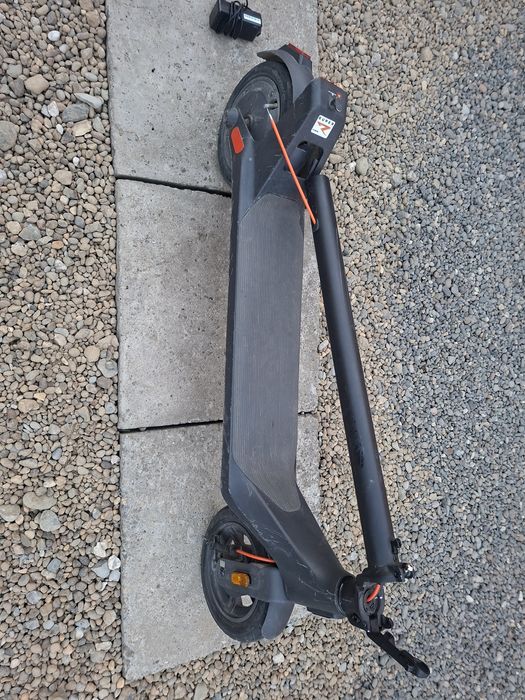 Trotineta Electrica LIPSĂ  GHIDON  Xiaomi Electric Scooter 4 Pro (2nd