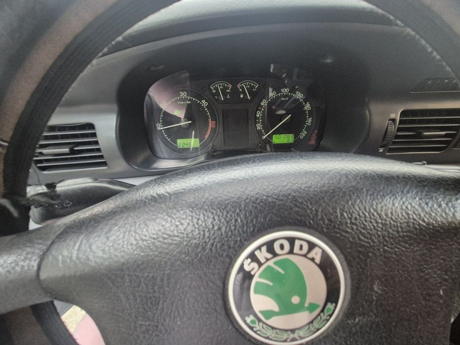 Vând skoda Octavia 1.9 tdi ALH 2001