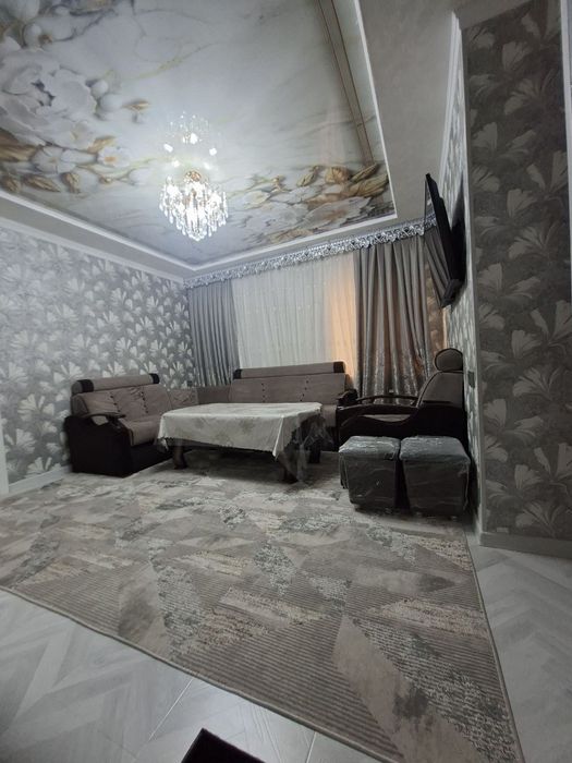 Ангрен шахар 6/4 дахада 2 каватли котеж  сотилади