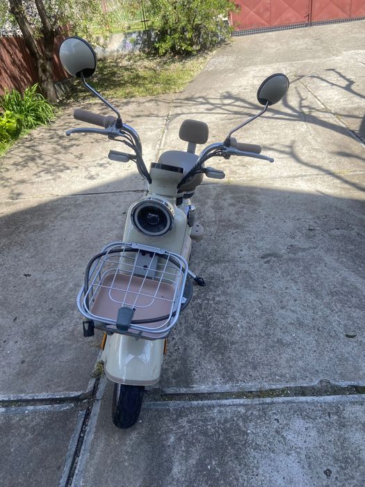 Scuter electric RDB Paris