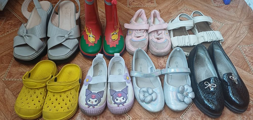 Продам детские обуви всё за